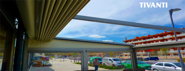 Pérgola toldo lluvia Med Viva - Restaurante Les Gavarres