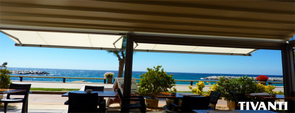 Pérgola toldo lluvia Med Viva - Restaurante Simon