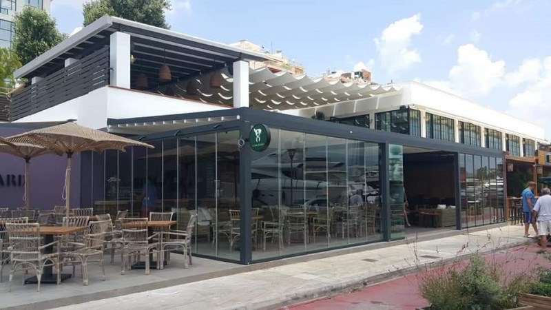 Rainy awning pergola Uniq F