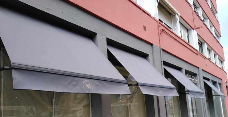 Straight point awning Viena