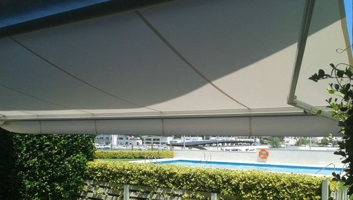 Toldo brazo invisible Londres Star