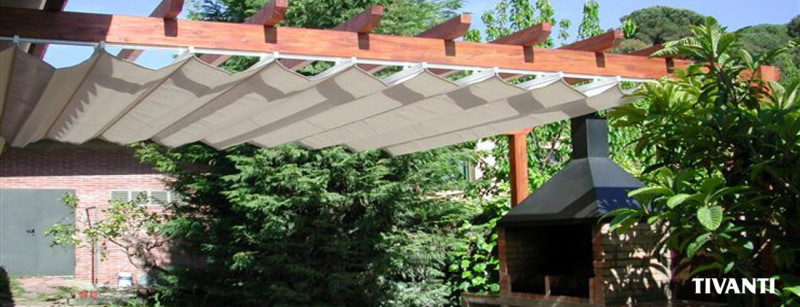 Toldo pérgola corredero Sofía para pérgola de madera