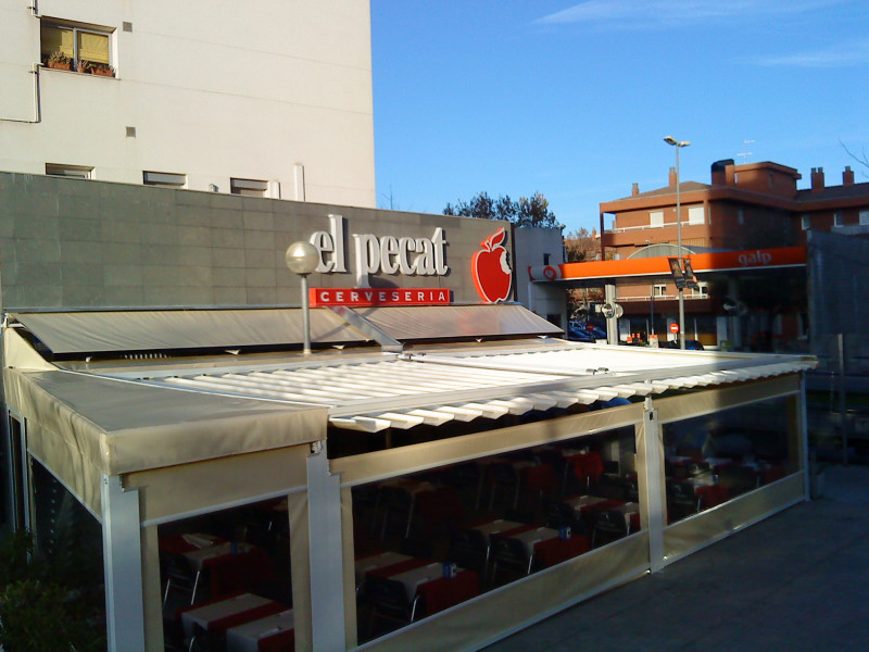 Toldo vertical Cortavientos